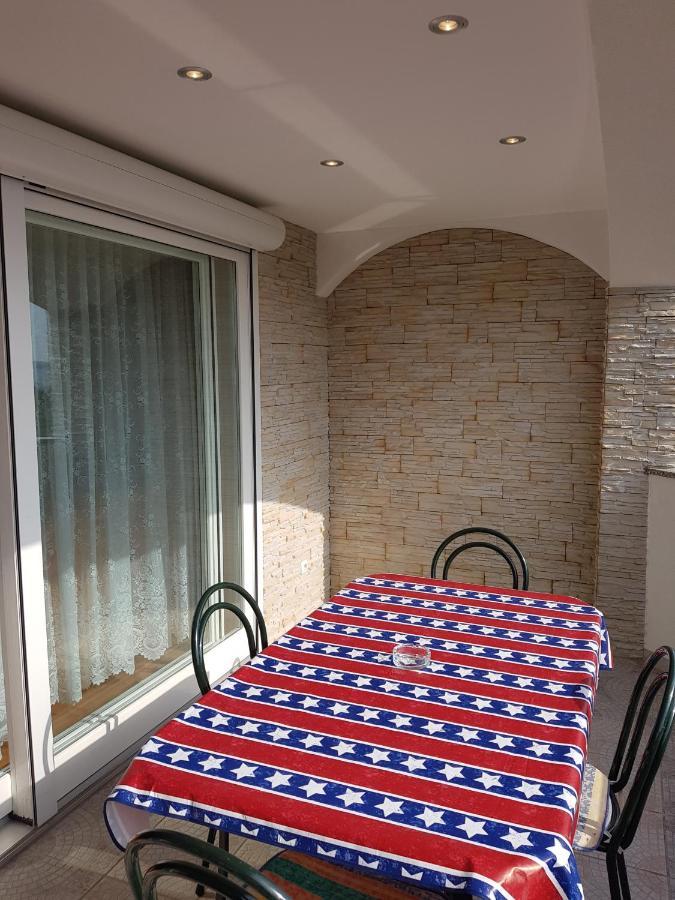Apartmani Krajnovic Fažana Exteriér fotografie