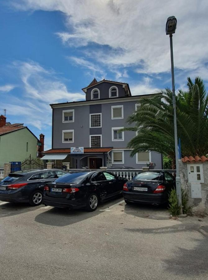 Apartmani Krajnovic Fažana Exteriér fotografie