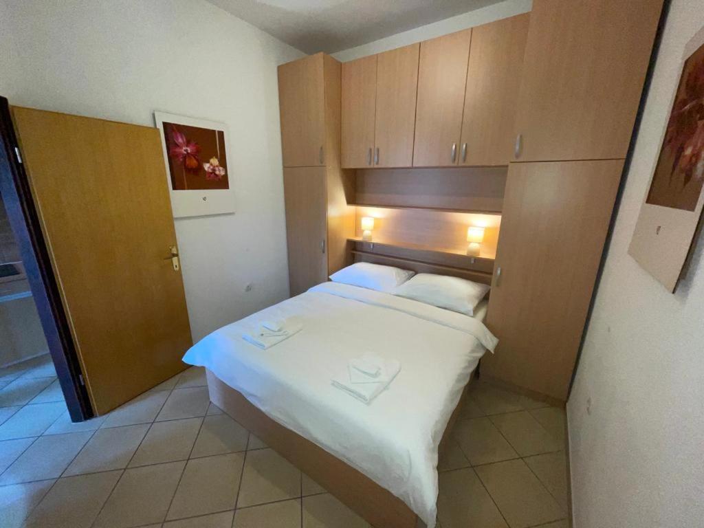 Apartmani Krajnovic Fažana Exteriér fotografie